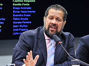 Audiência pública sobre Reforma Política – debate do dia: Sistemas Eleitorais e Financiamento de Campanha. Presidente do PDT, Carlos Lupi